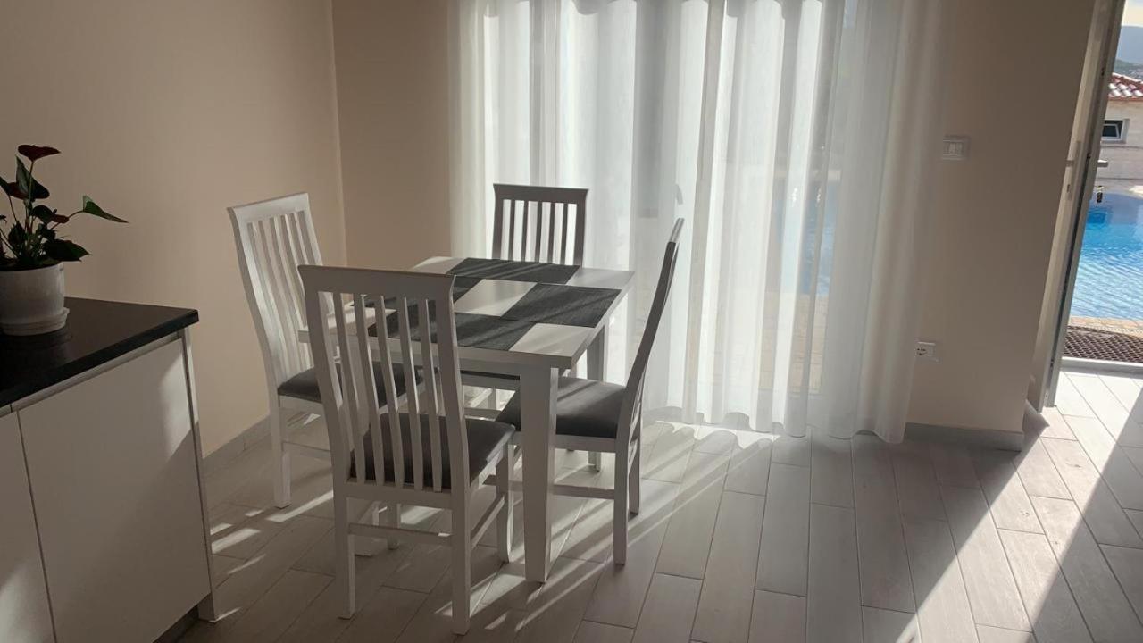Vila Llano Vlore Ngoại thất bức ảnh